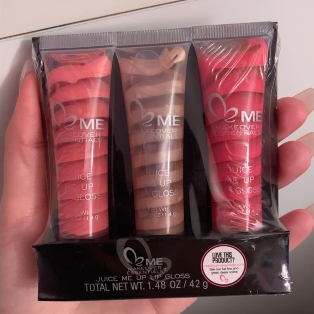 Makeover Essentials juice me up lipgloss